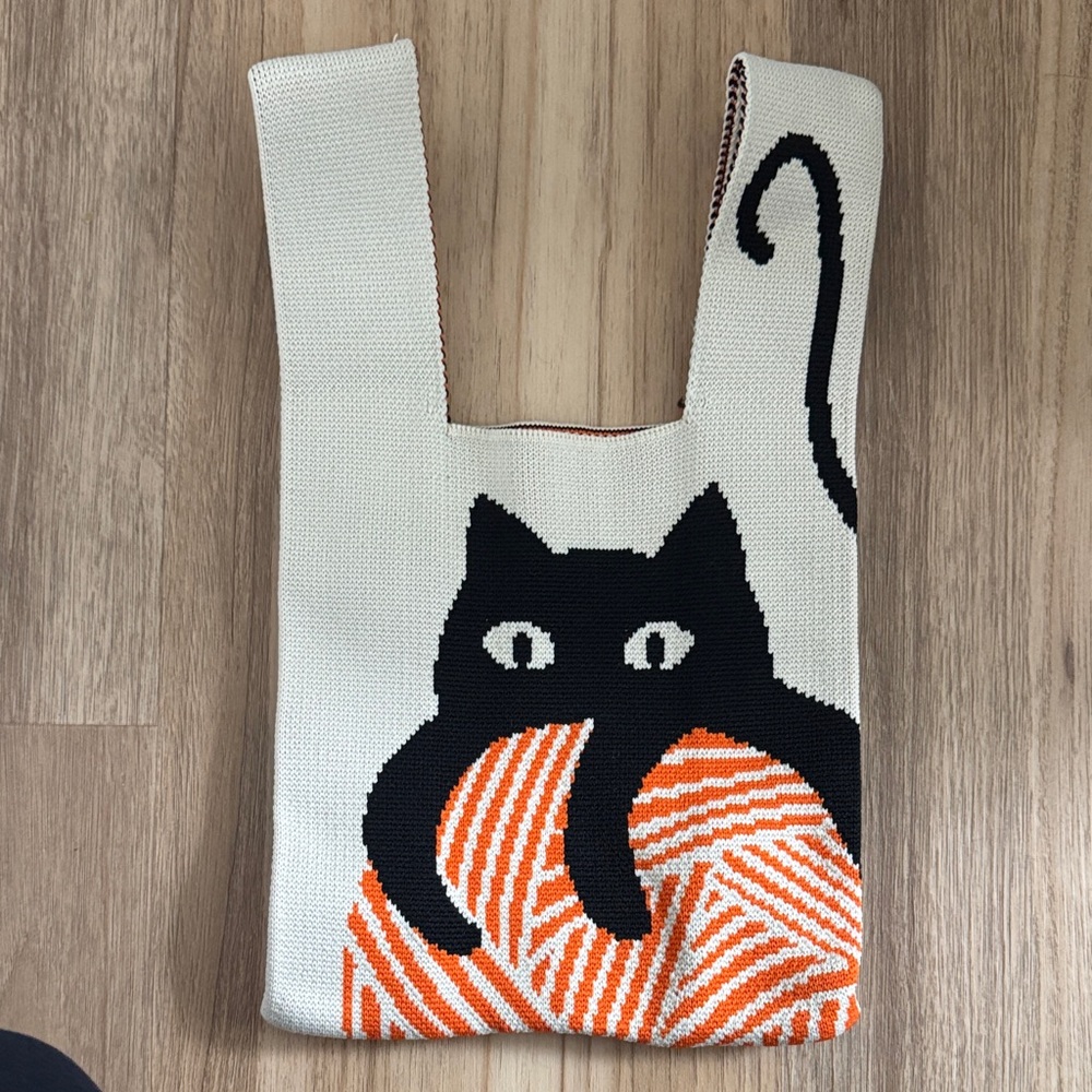 Cat-Themed Knitted Tote Bag - Black and Orange